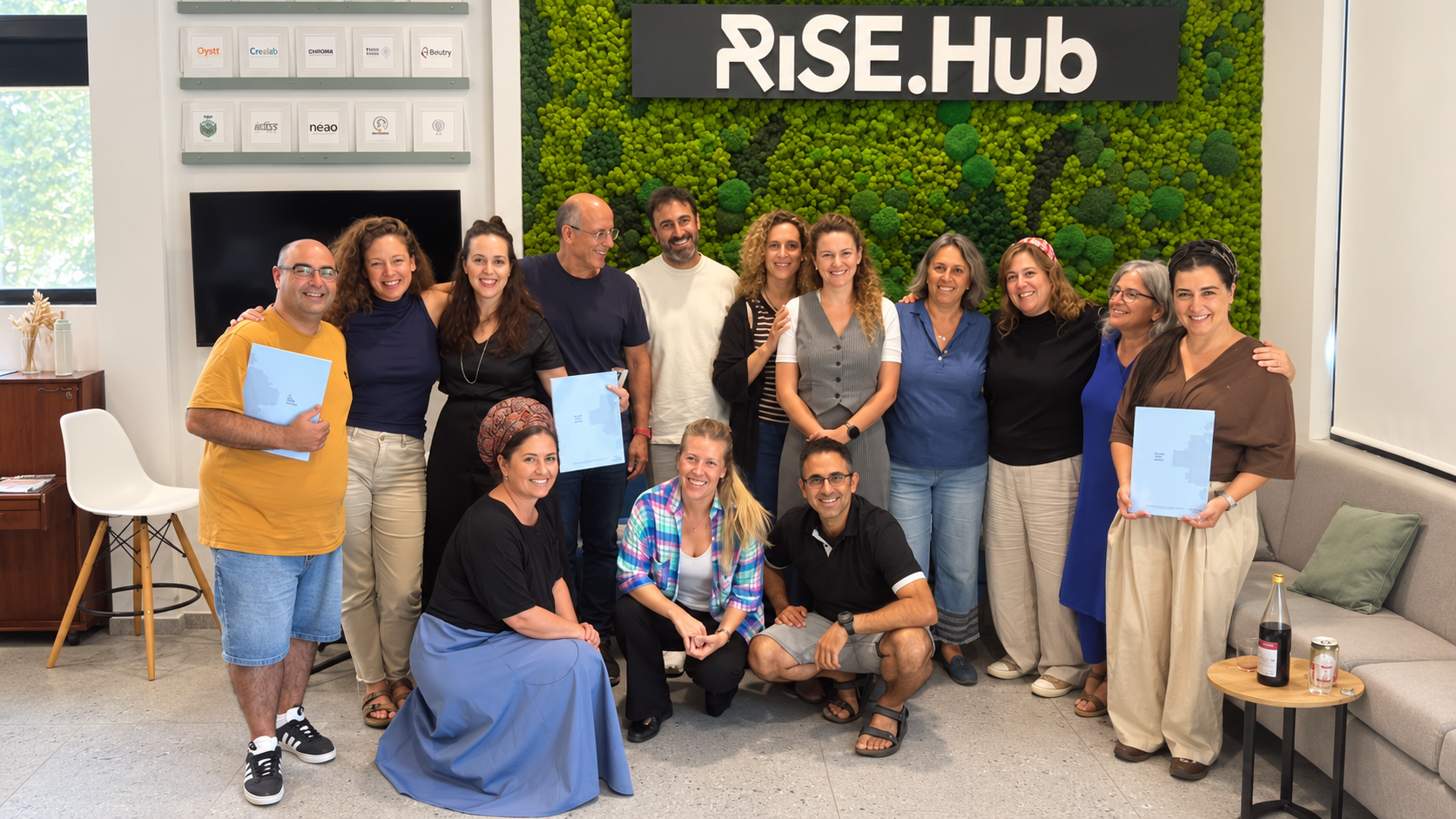 משתתפי תוכנית אתחול במפגש RISE.Hub